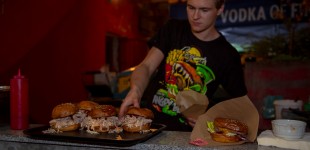 238 Angry Burgers Fest